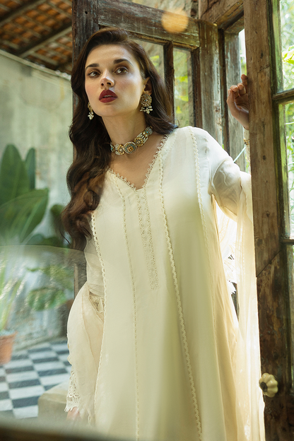 Mushq | Euphoria Eid Pret | Quinn L White Pure Spench Silk