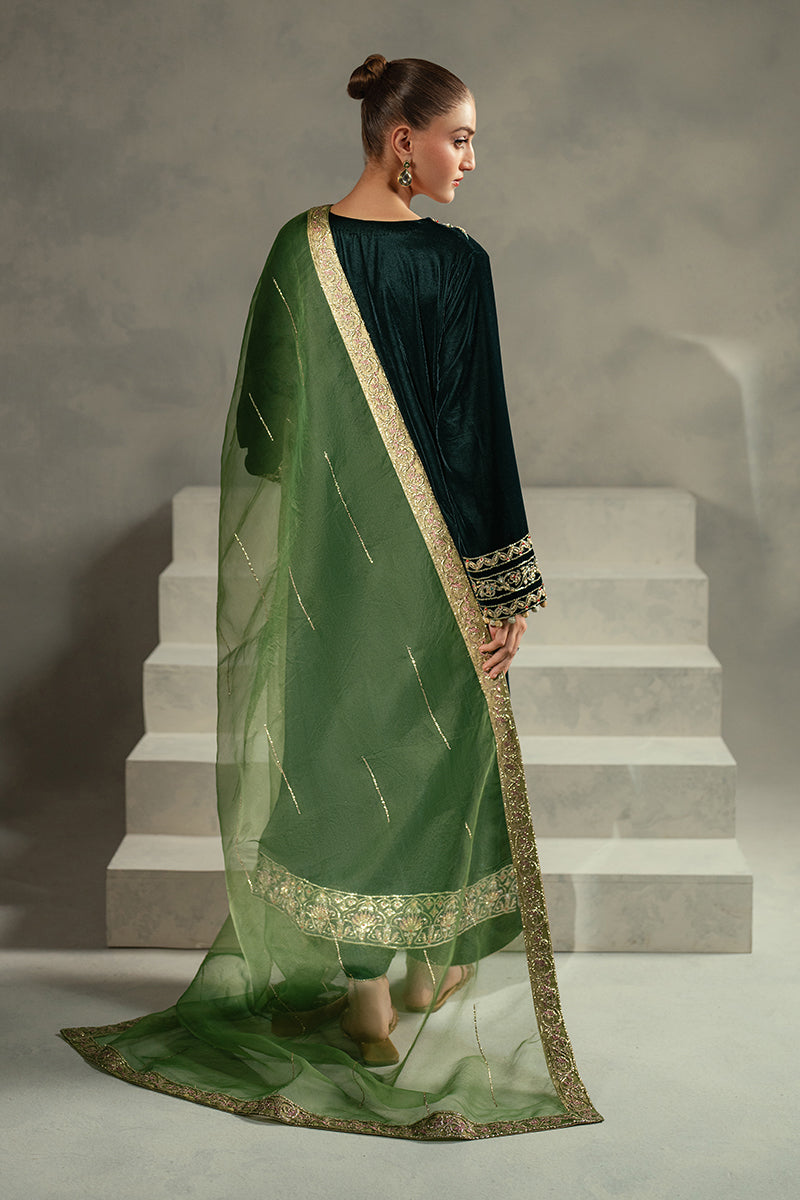 Mushq | Pret De Velours | AYREN S Bottle Green Velvet