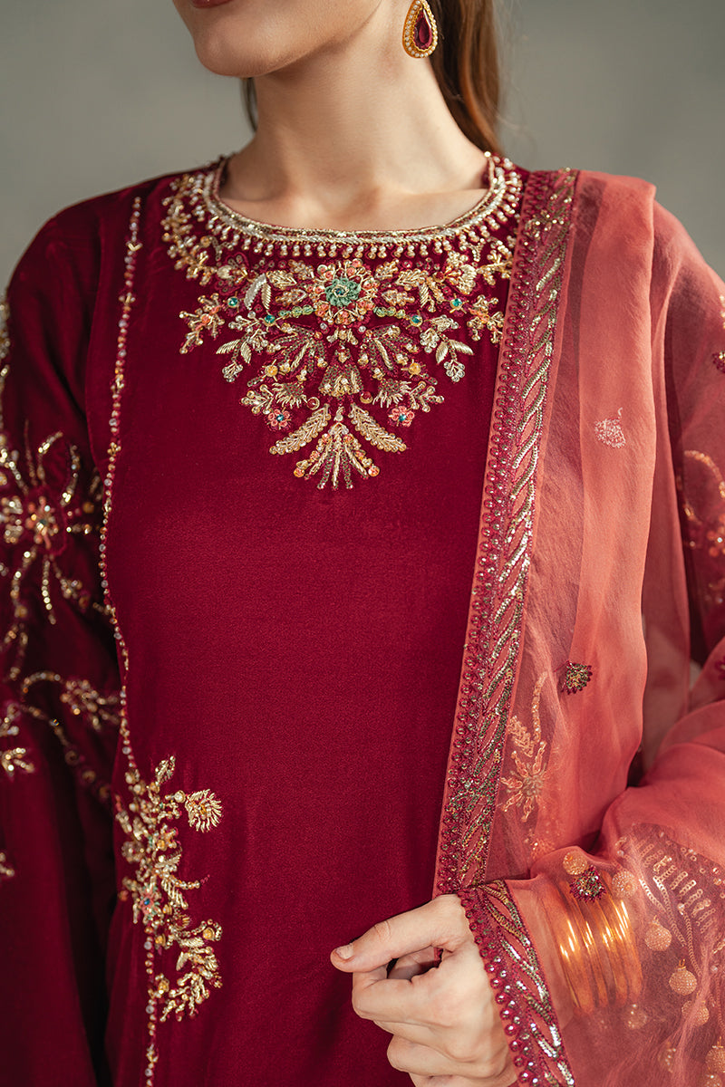 Mushq | Pret De Velours | VOILA M Red Velvet