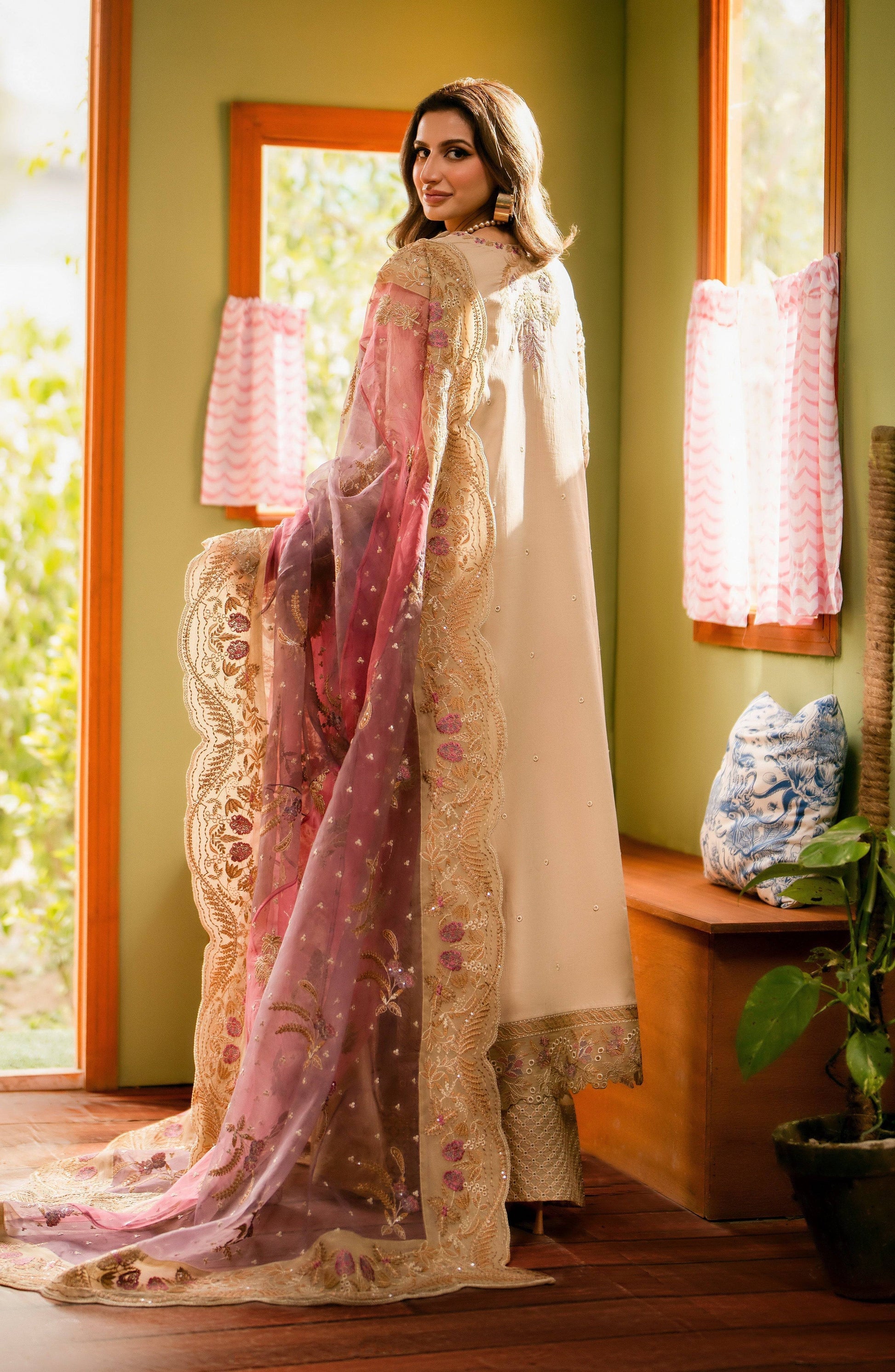 Maryum N Maria | Luxury Lawn 24 | Kissa - Pakistani Designer Dress - by Maryum N Maria | Type: Luxury - 100% Original at Saira Sultan