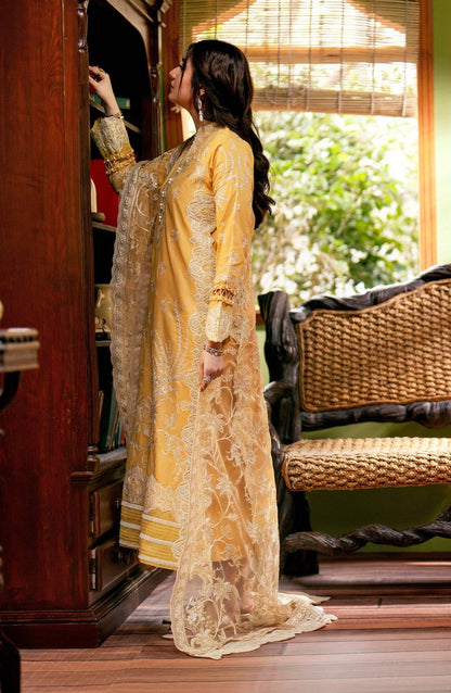 Maryum N Maria | Luxury Lawn 24 | Lamya - Pakistani Designer Dress - by Maryum N Maria | Type: Luxury - 100% Original at Saira Sultan