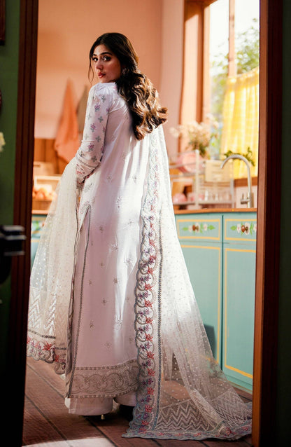 Maryum N Maria | Luxury Lawn 24 | Fatin - Pakistani Designer Dress - by Maryum N Maria | Type: Luxury - 100% Original at Saira Sultan