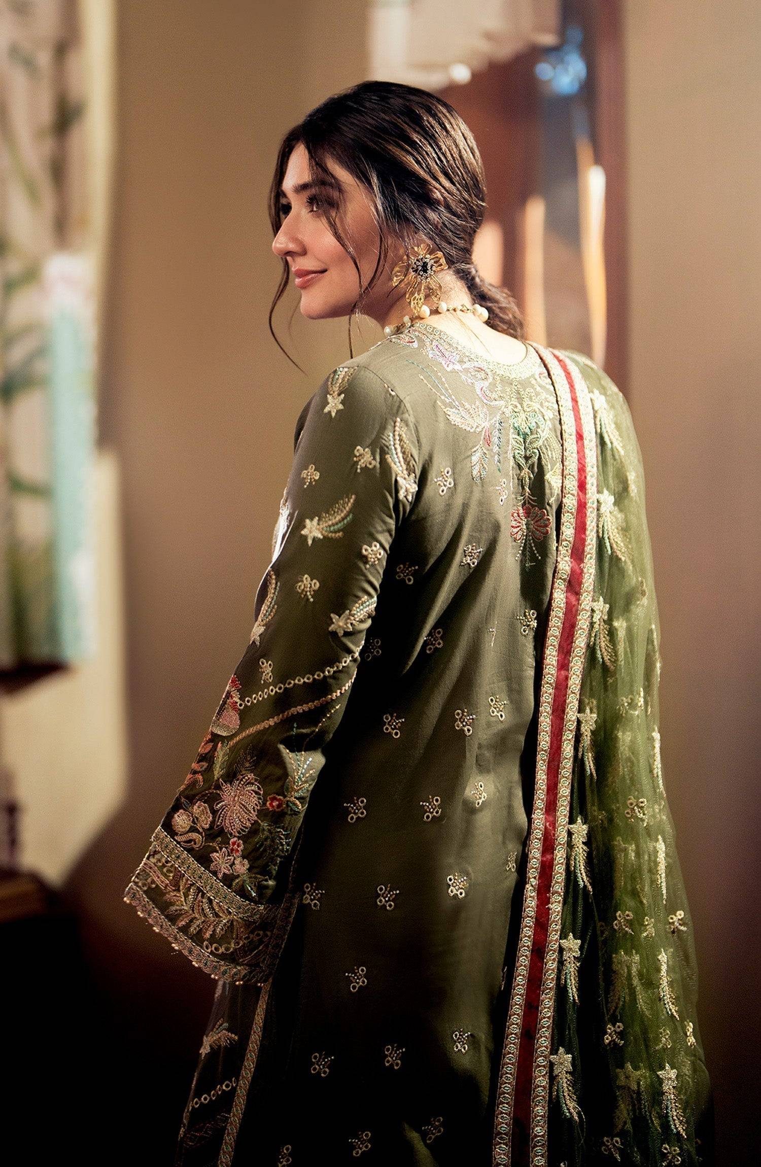 Maryum N Maria | Luxury Lawn 24 | Amira - Pakistani Designer Dress - by Maryum N Maria | Type: Luxury - 100% Original at Saira Sultan
