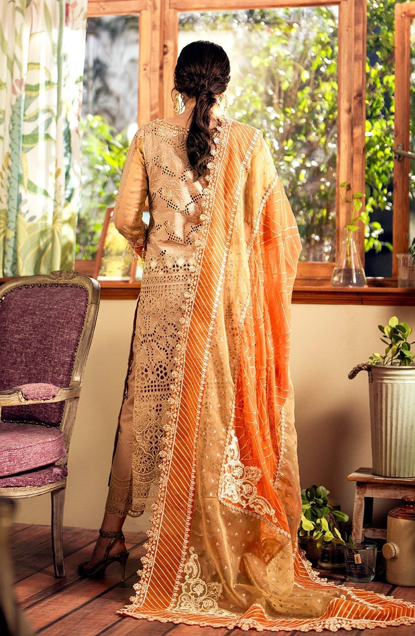 Maryum N Maria | Luxury Lawn 24 | Nora - Pakistani Designer Dress - by Maryum N Maria | Type: Luxury - 100% Original at Saira Sultan