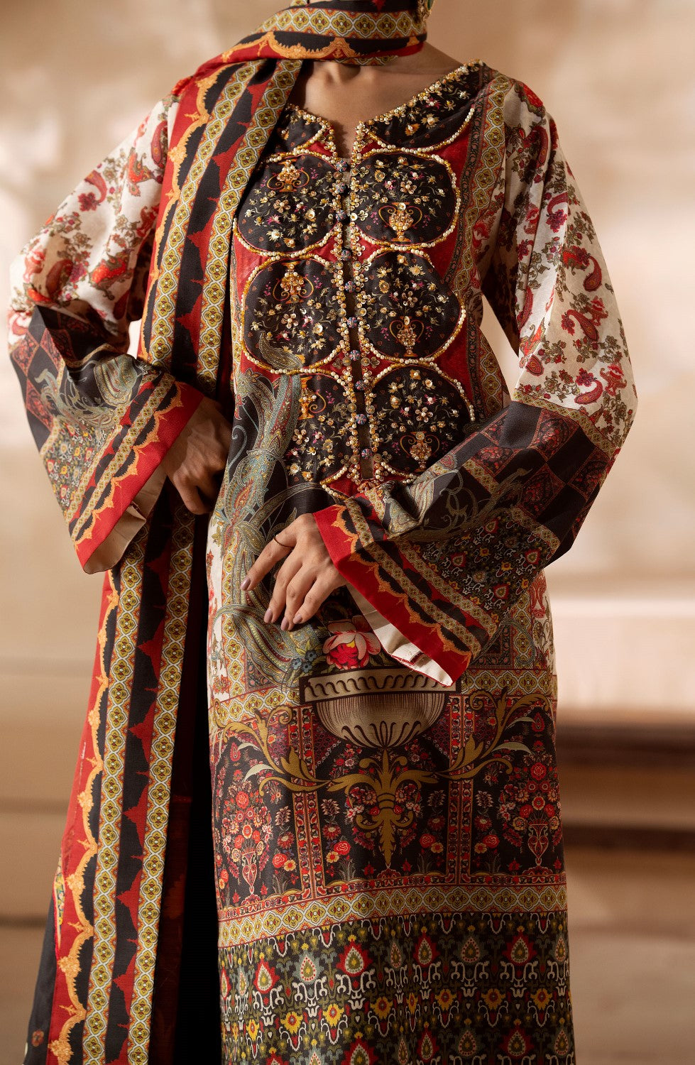 Maryum N Maria | Zeil Winter | SAMAIRA - MS40104 L Black