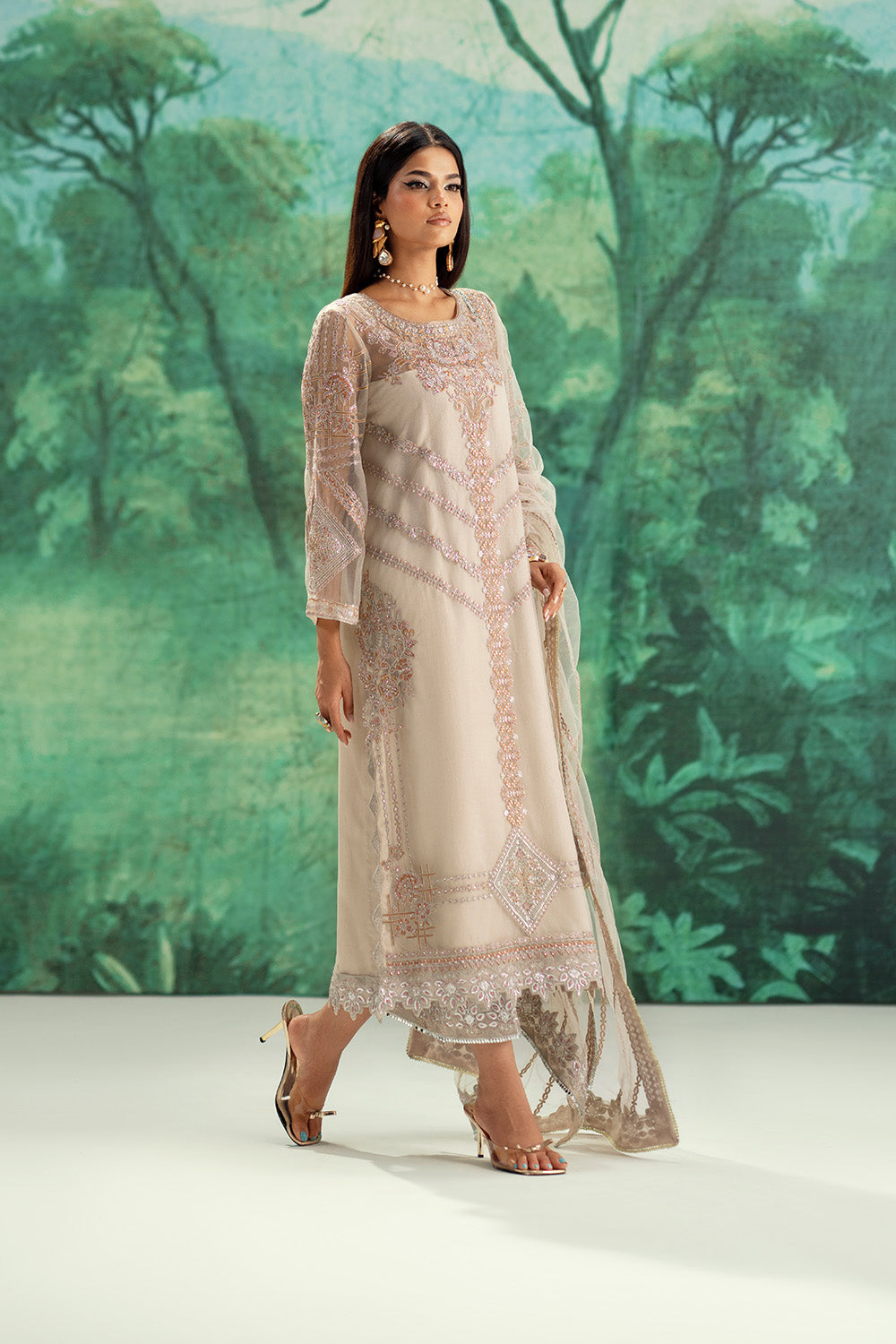 Maryum N Maria | Mushal Formals | GISELE - MSU5553 - Pakistani Designer Dress - by Maryum N Maria - Type : Ladies Clothes - 100% Original at Saira Sultan