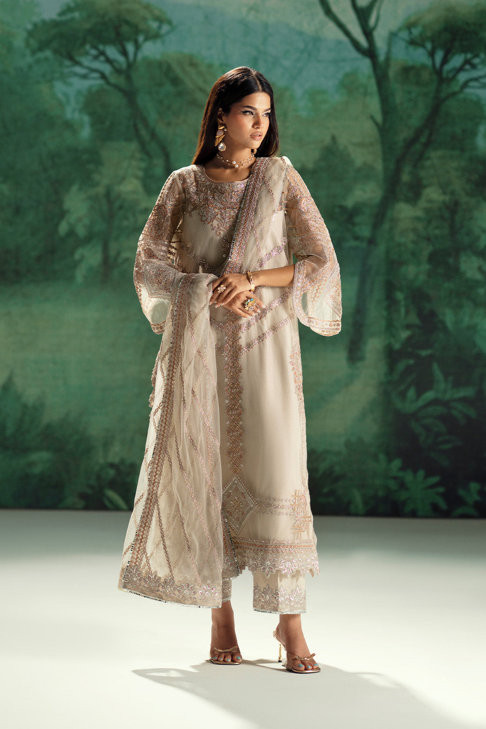 Maryum N Maria | Mushal Formals | GISELE - MSU5553 - Pakistani Designer Dress - by Maryum N Maria - Type : Ladies Clothes - 100% Original at Saira Sultan