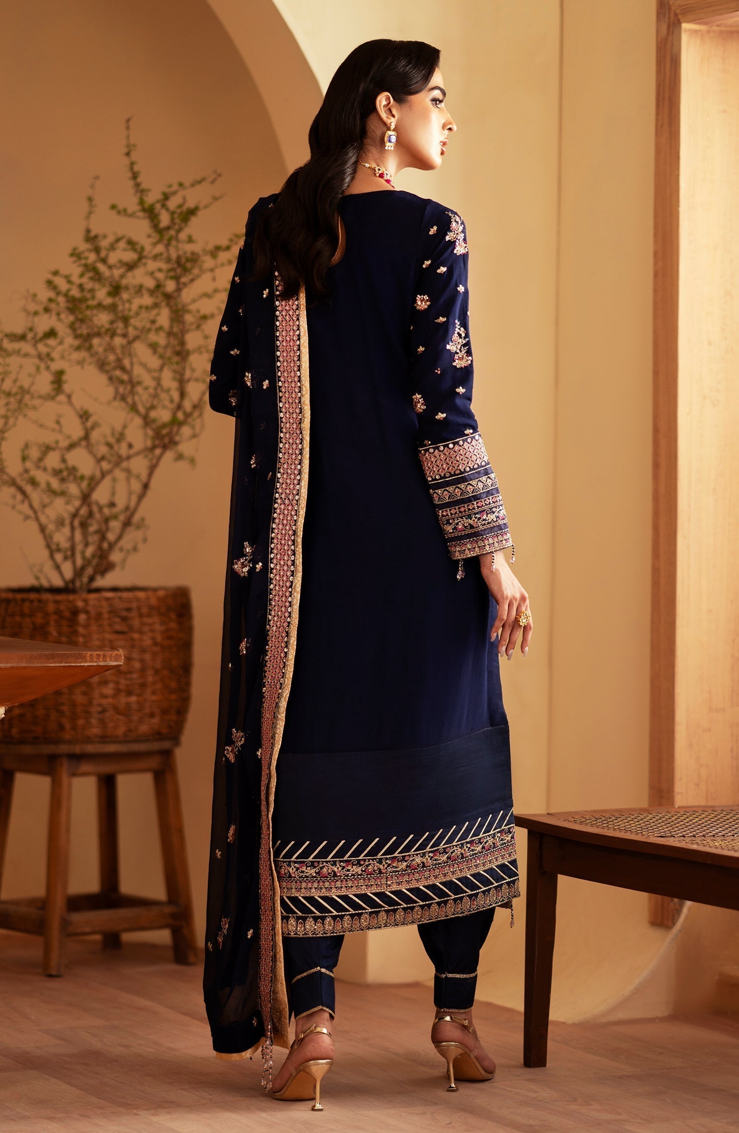 Emaan Adeel | Romansiyyah Luxury Formals 24 | Nageena - Pakistani Designer Dress - by Emaan Adeel | Type: Formal - 100% Original at Saira Sultan