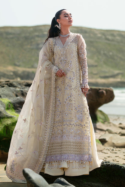 Emaan Adeel | Kamari Reveuse Wedding Formals | ELLE - Pakistani Designer Dress - by Emaan Adeel | Type: Ladies Clothes - 100% Original at Saira Sultan