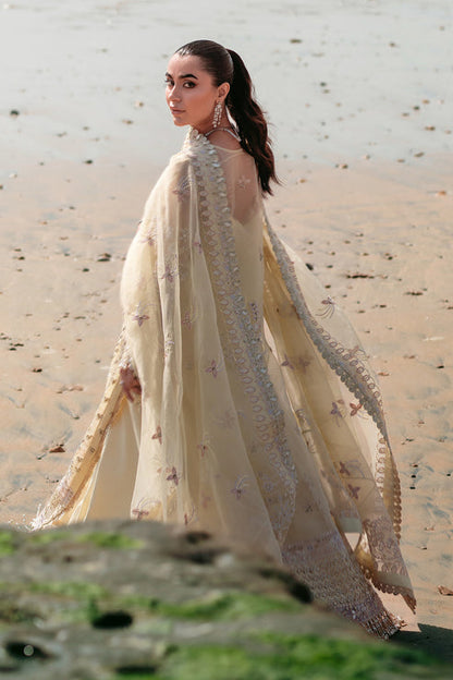 Emaan Adeel | Kamari Reveuse Wedding Formals | ELLE - Pakistani Designer Dress - by Emaan Adeel | Type: Ladies Clothes - 100% Original at Saira Sultan