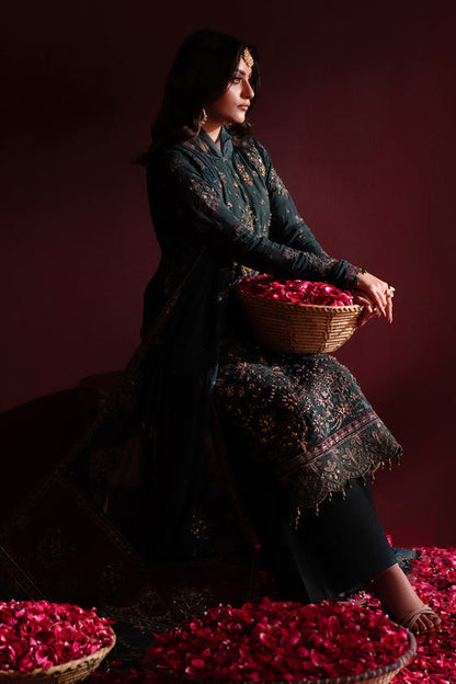 Emaan Adeel | Nooresha Formals 25 | Kavya Custom Size Deep Green Chiffon