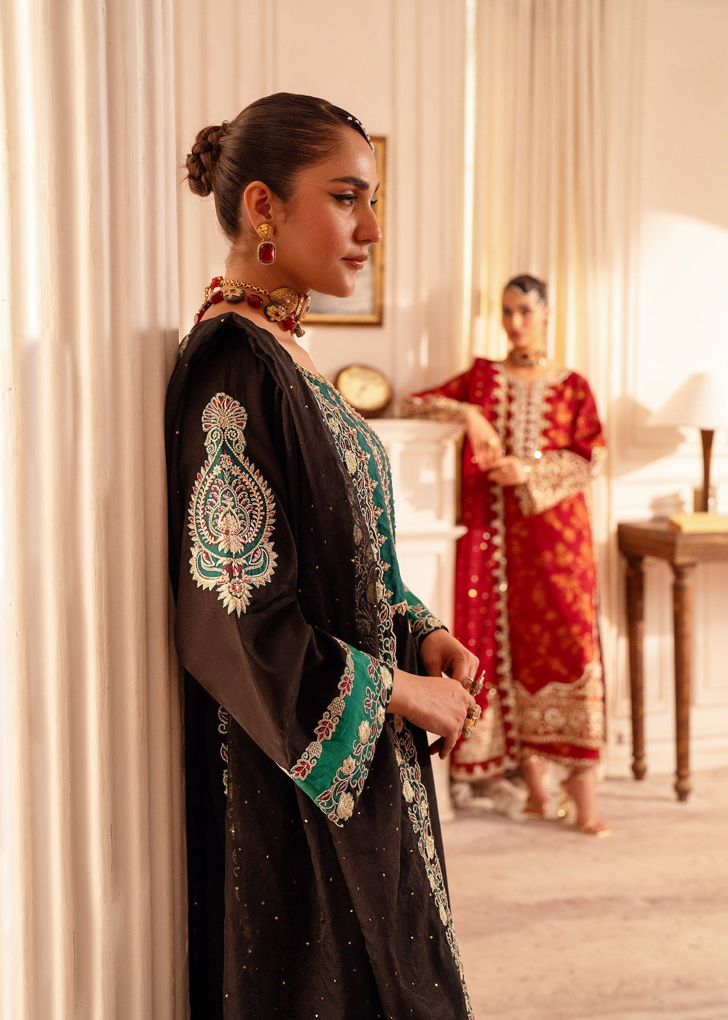 Nuriyaa | Seef Formals | Almas