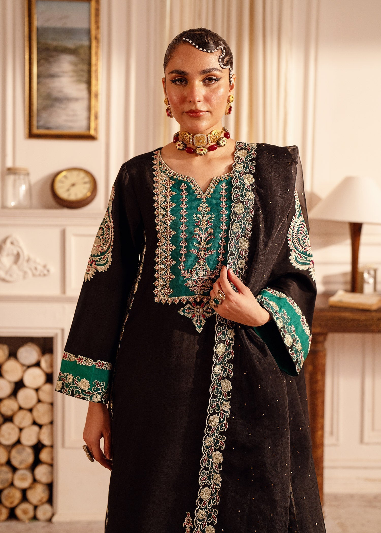 Nuriyaa | Seef Formals | Almas