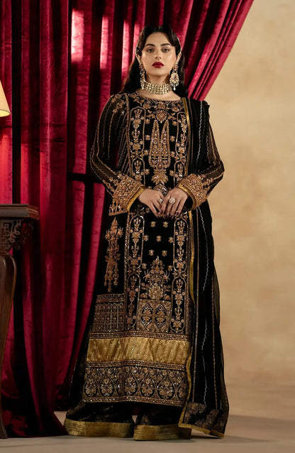 Maryum N Maria | Zamani Beghum Formals 23 | Amber-(MW23-519) - Pakistani Designer Dress - by Maryum N Maria | Type: Bridal - 100% Original at Saira Sultan