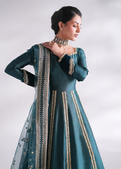 Mehak Yaqoob | Enchante The Luxe Edit | Zircone L Zinc Pure Sheesha Silk