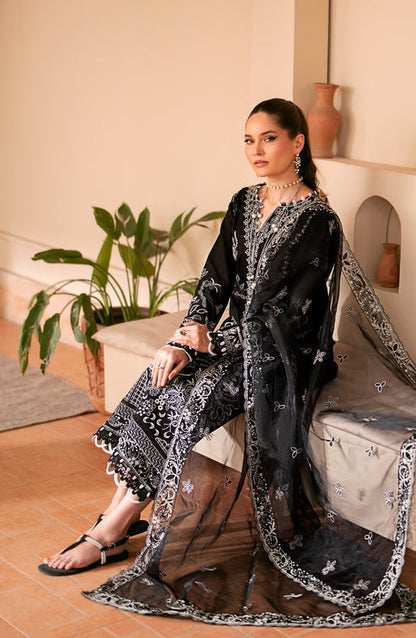 Emaan Adeel | Navaeh Luxury Pret | MIRA - Pakistani Designer Dress - by Emaan Adeel | Type: Luxury - 100% Original at Saira Sultan