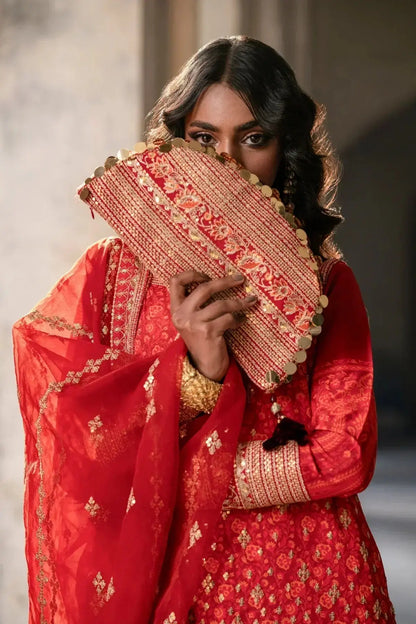 Erum Khan | Mannat Formals | Gulnaar - Pakistani Designer Dress - by Erum Khan | Type: Bridal - 100% Original at Saira Sultan