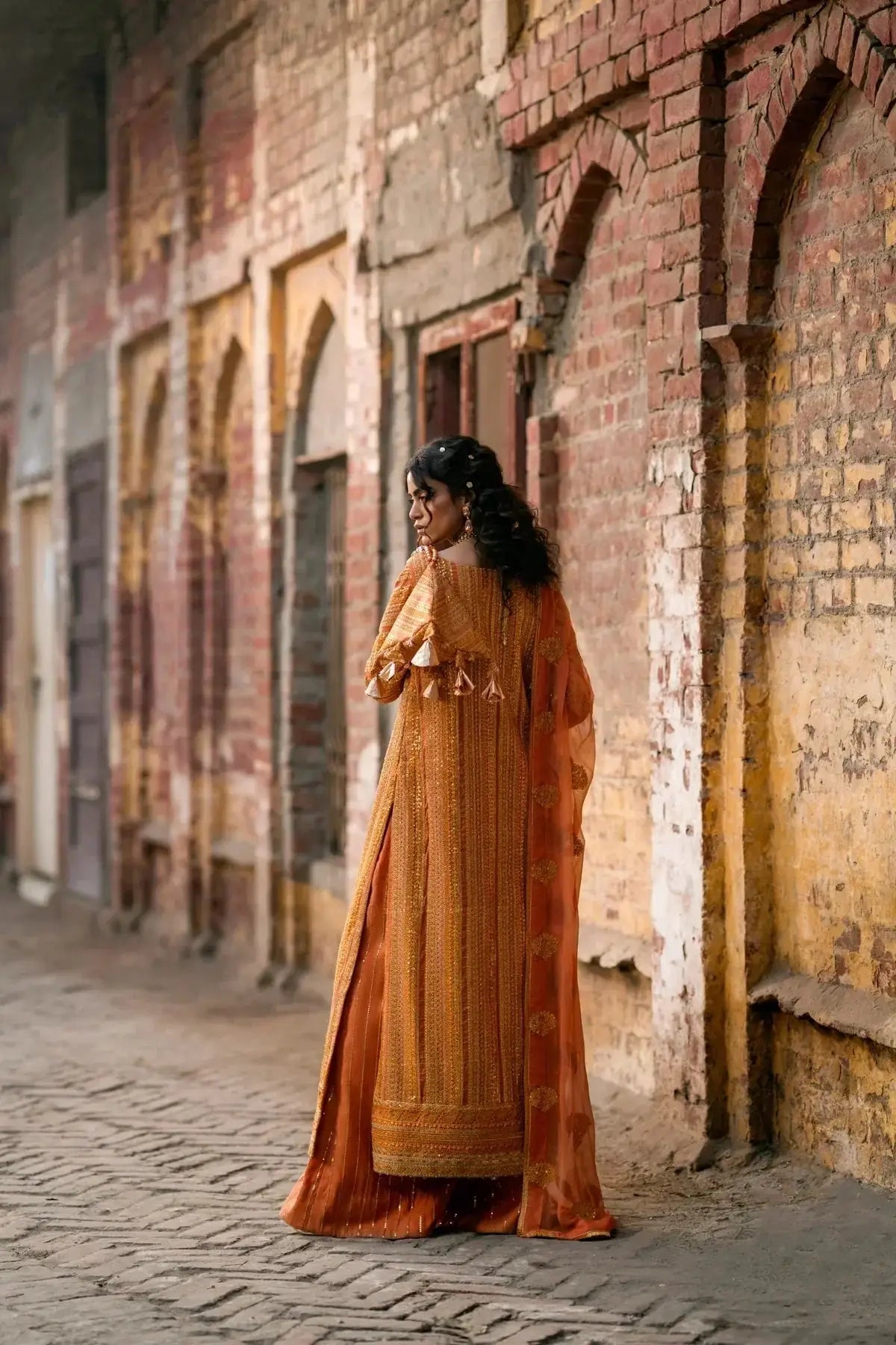 Erum Khan | Mannat Formals | Shamma - Pakistani Designer Dress - by Erum Khan | Type: Bridal - 100% Original at Saira Sultan