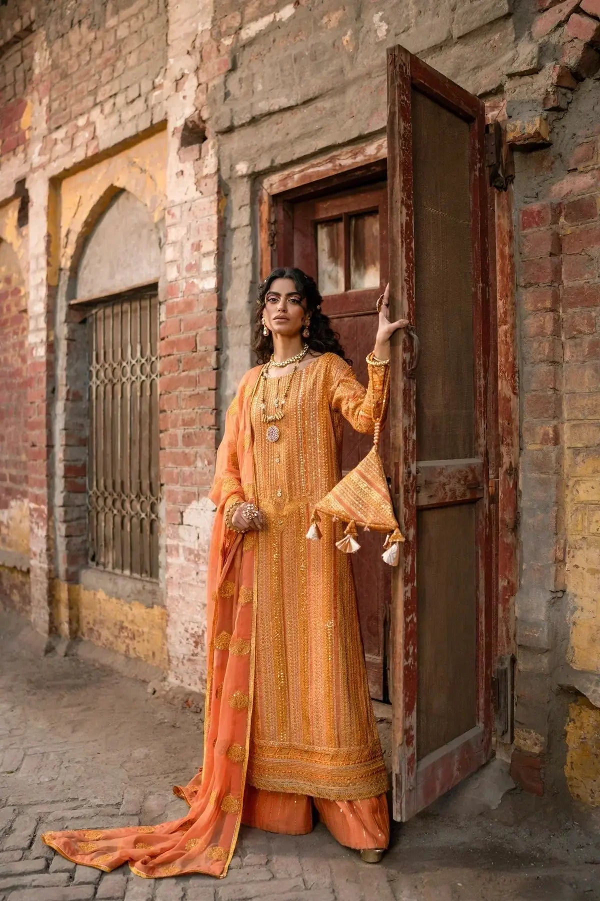 Erum Khan | Mannat Formals | Shamma - Pakistani Designer Dress - by Erum Khan | Type: Bridal - 100% Original at Saira Sultan