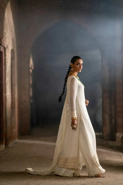 Erum Khan | Mannat Formals | Tabeer - Pakistani Designer Dress - by Erum Khan | Type: Bridal - 100% Original at Saira Sultan