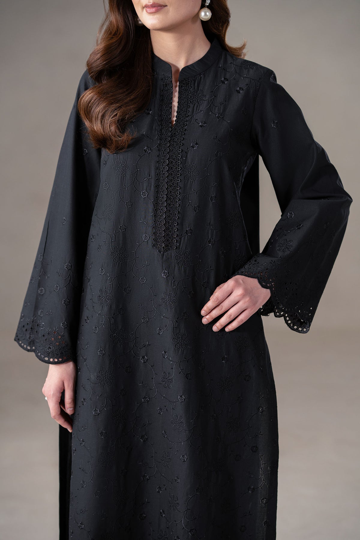 Akbar Aslam | Pret Lawn | Mono M Black Lawn