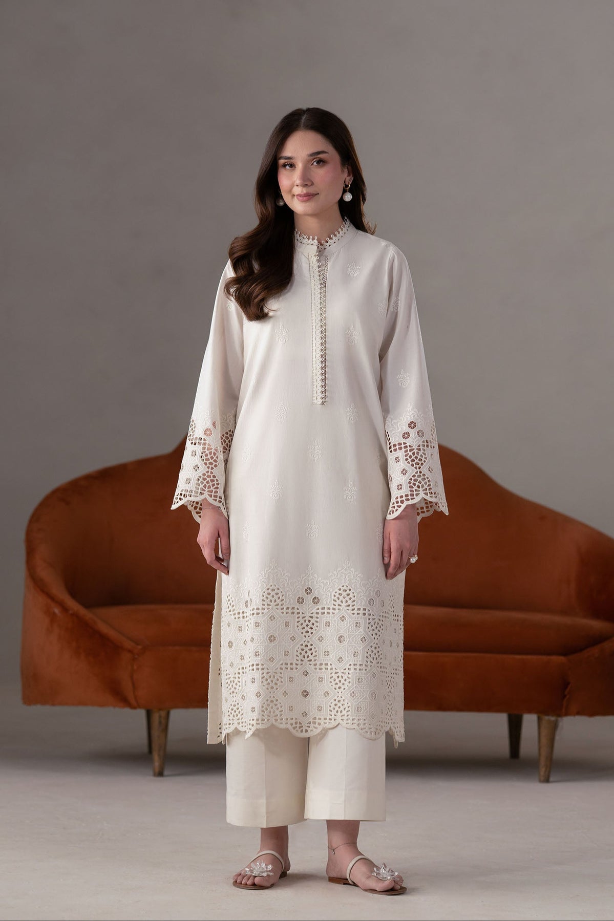 Akbar Aslam | Pret Lawn | Ecru XS White Lawn