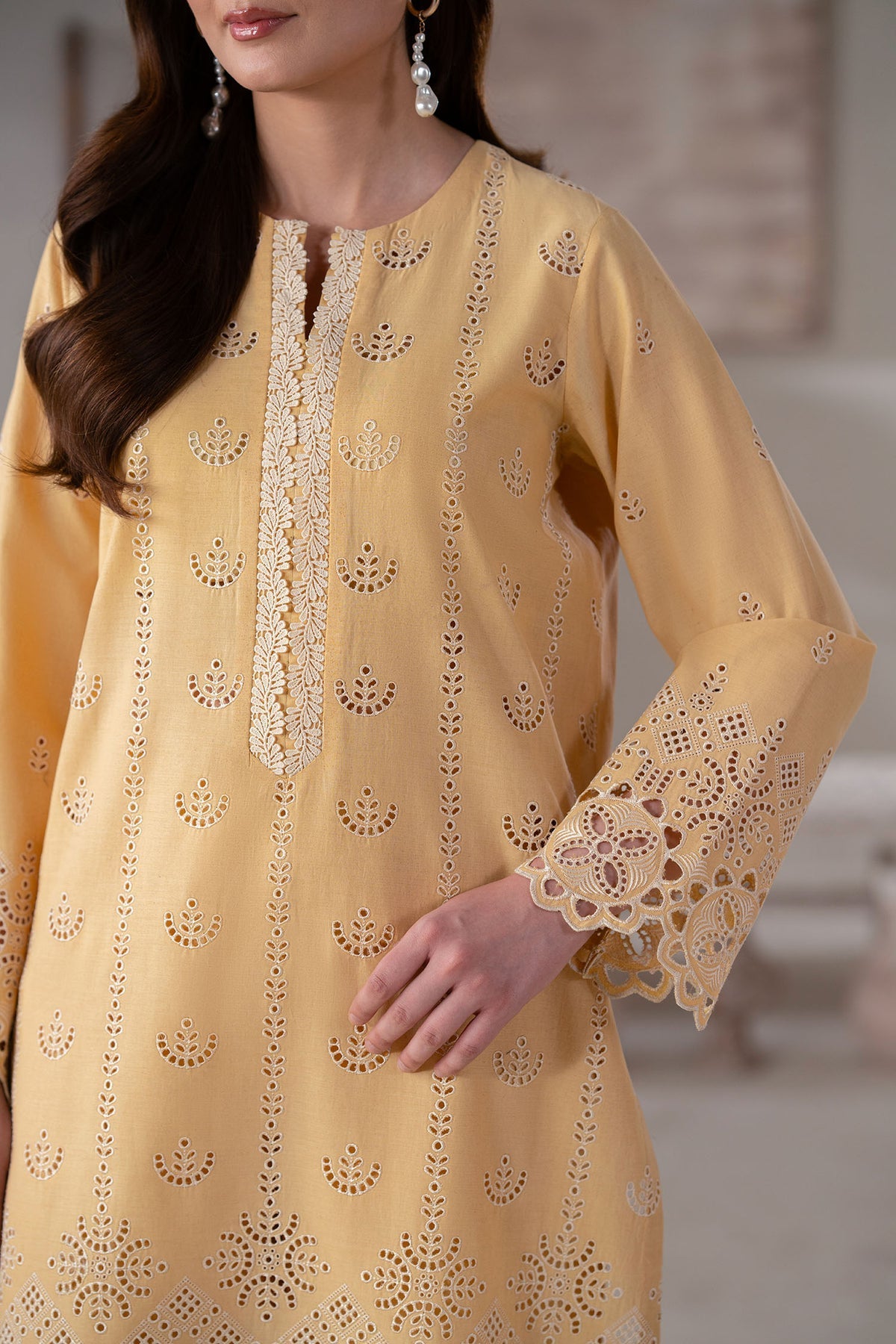 Akbar Aslam | Pret Lawn | Olen M Pale Yellow Lawn