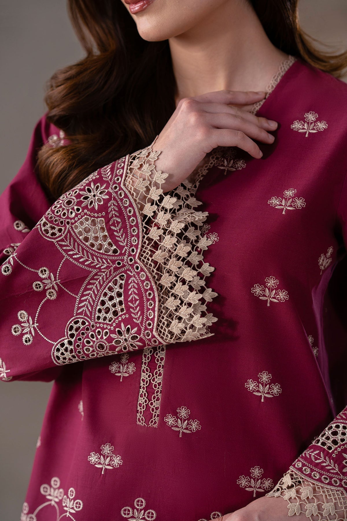 Akbar Aslam | Pret Lawn | Raven M Burgundy Lawn