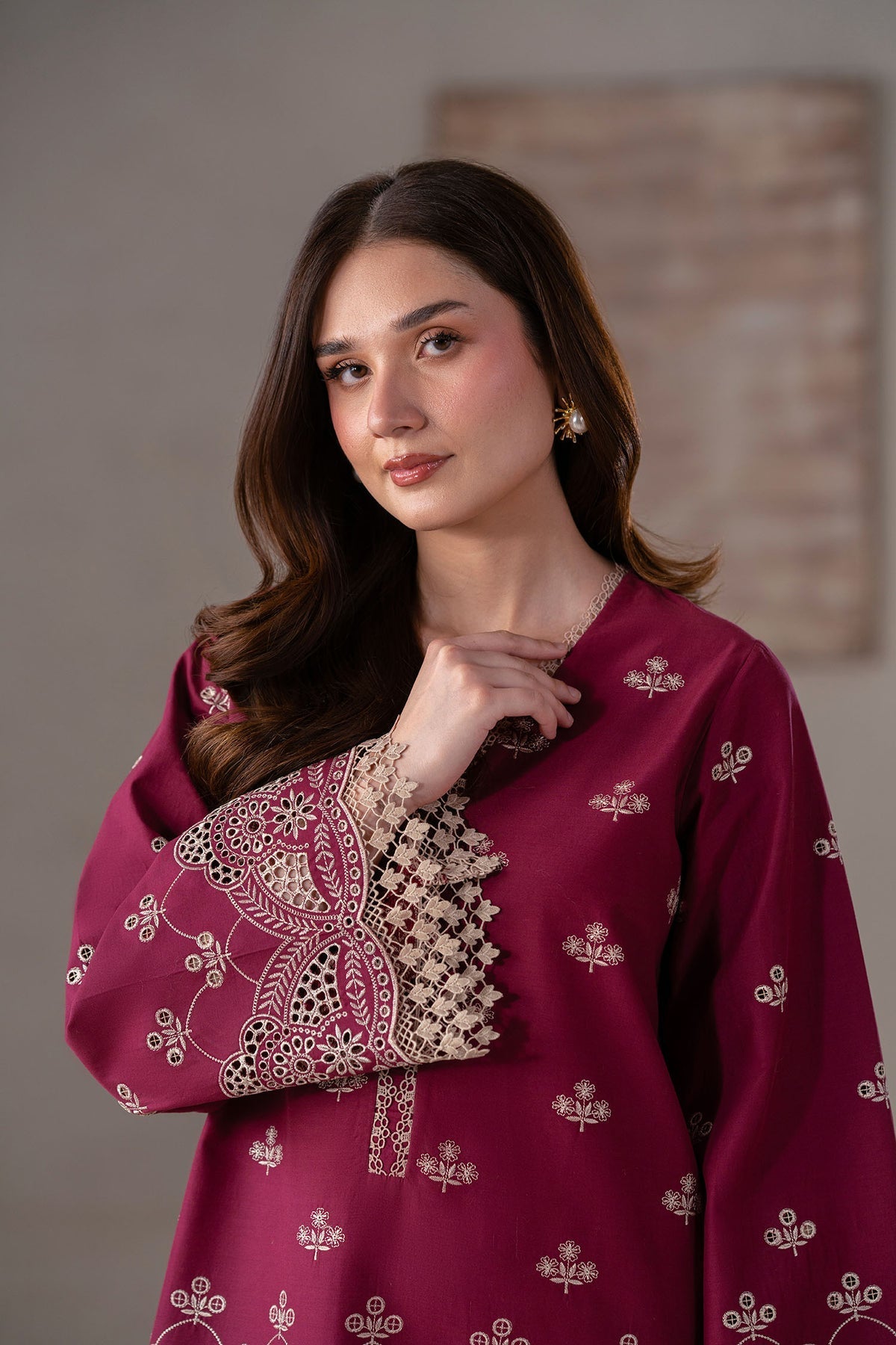Akbar Aslam | Pret Lawn | Raven L Burgundy Lawn