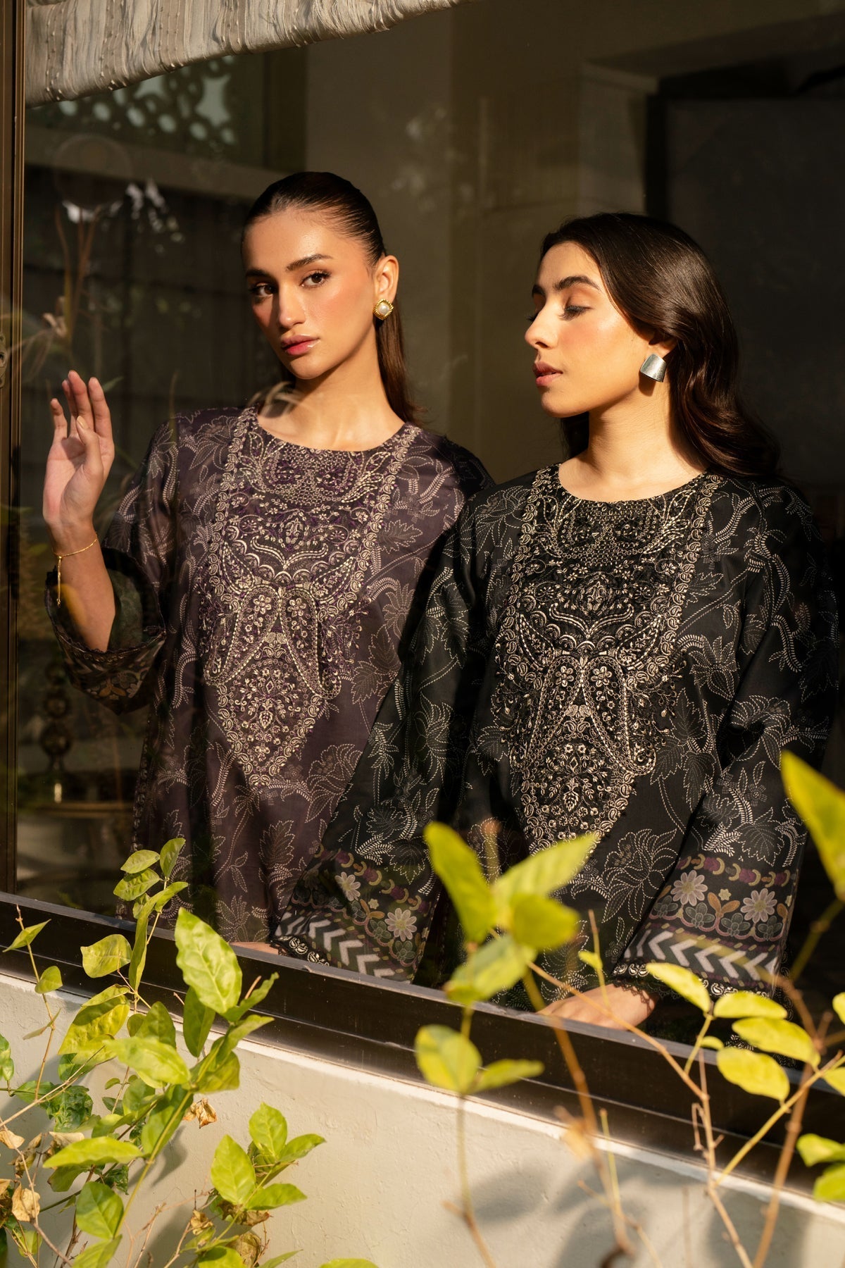 Xenia Formals | Summer Away 25 | OLIVIA-B XL Black Lawn
