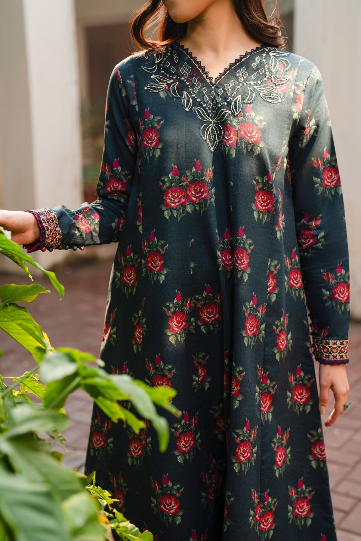 Xenia Formals | Summer Away 25 | FLEURIS L Navy Blue Lawn