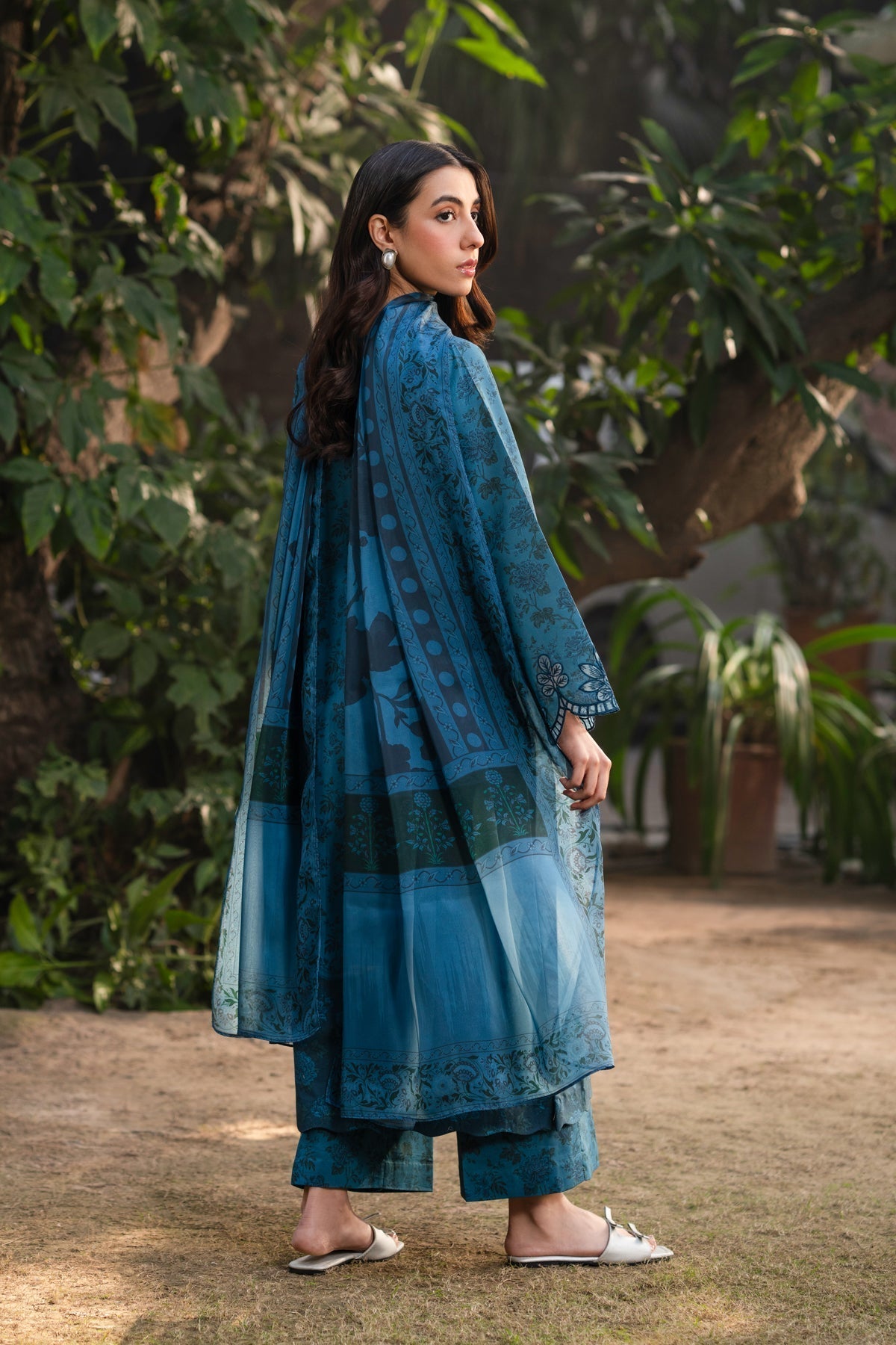 Xenia Formals | Summer Away 25 | ELLIS-A S Teal Lawn