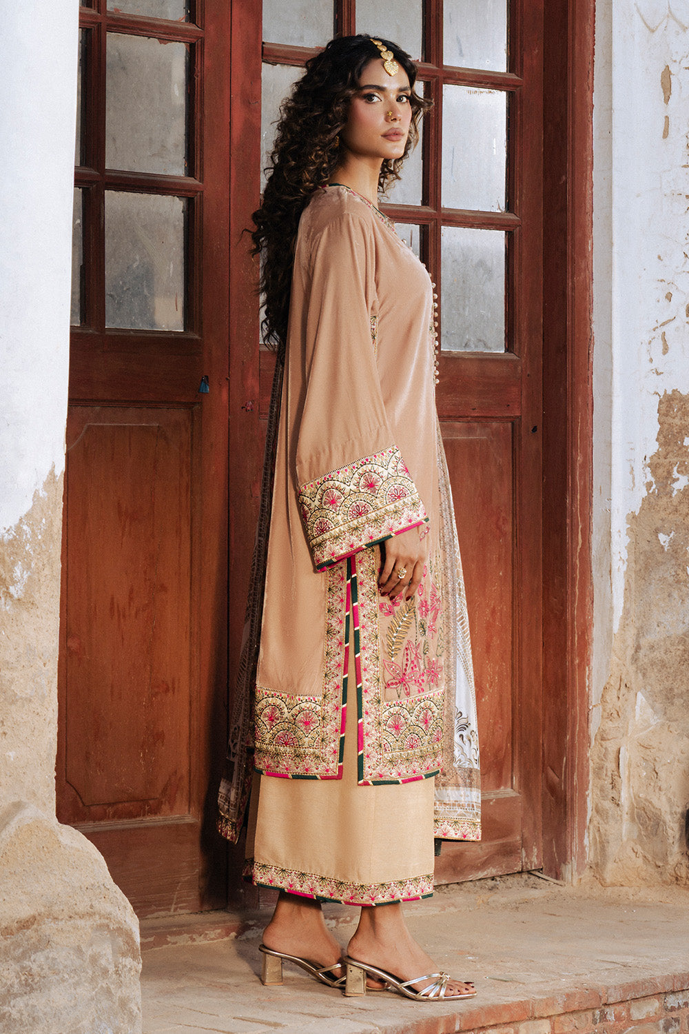 Maryum N Maria | Gulshan e Makhmal | ALIZE - MSS5612 by Maryum N Maria - Designer Dress - Type : Ladies Clothes - Available at Saira Sultan - 100% Original 