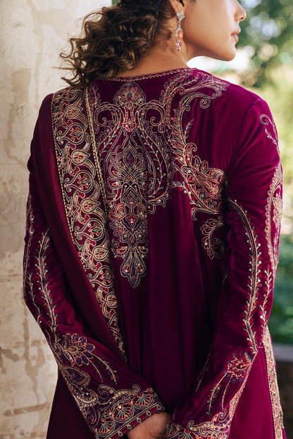 Maryum N Maria | Gulshan e Makhmal | GAeLLE - MWS5891 by Maryum N Maria - Designer Dress - Type : Ladies Clothes - Available at Saira Sultan - 100% Original 