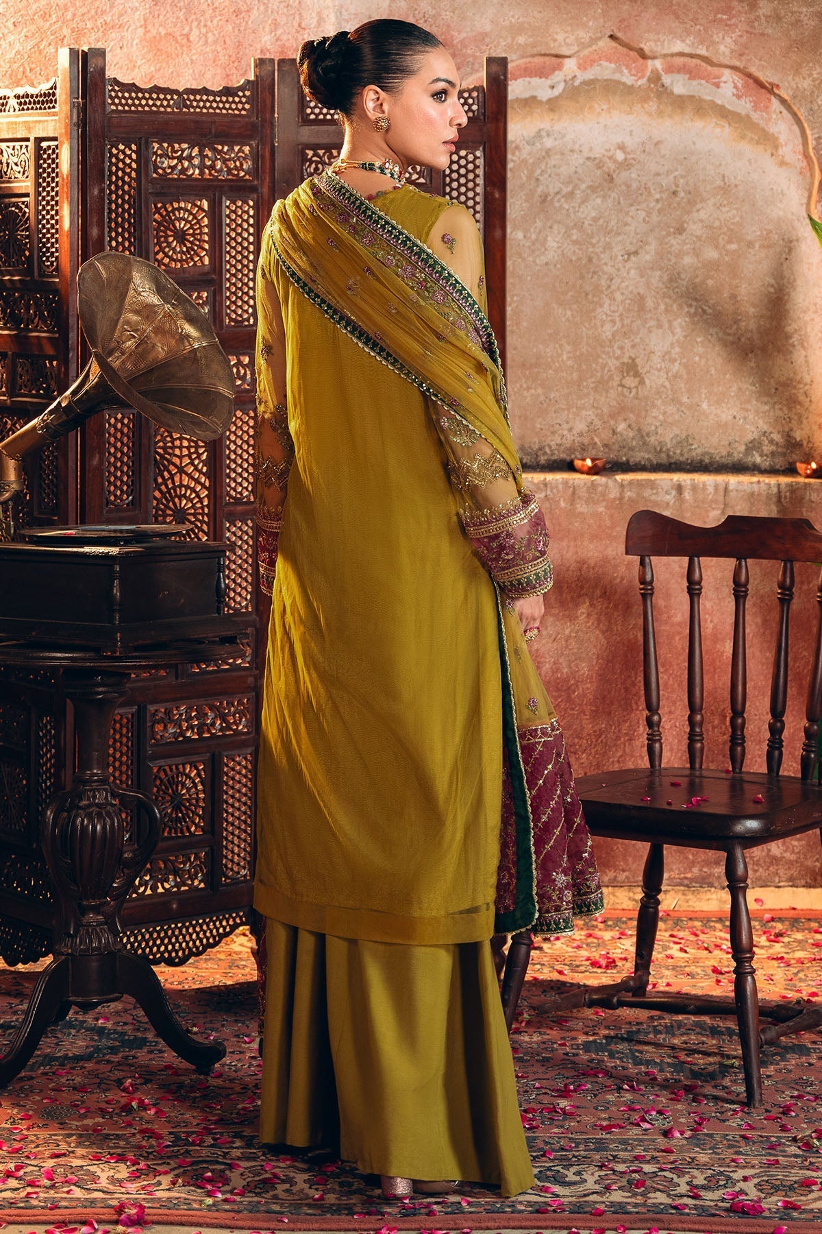 Motifz | Luxury Formal | 4824-ALMAS - Pakistani Designer Dress - by Motifz - Type : Ladies Clothes - 100% Original at Saira Sultan