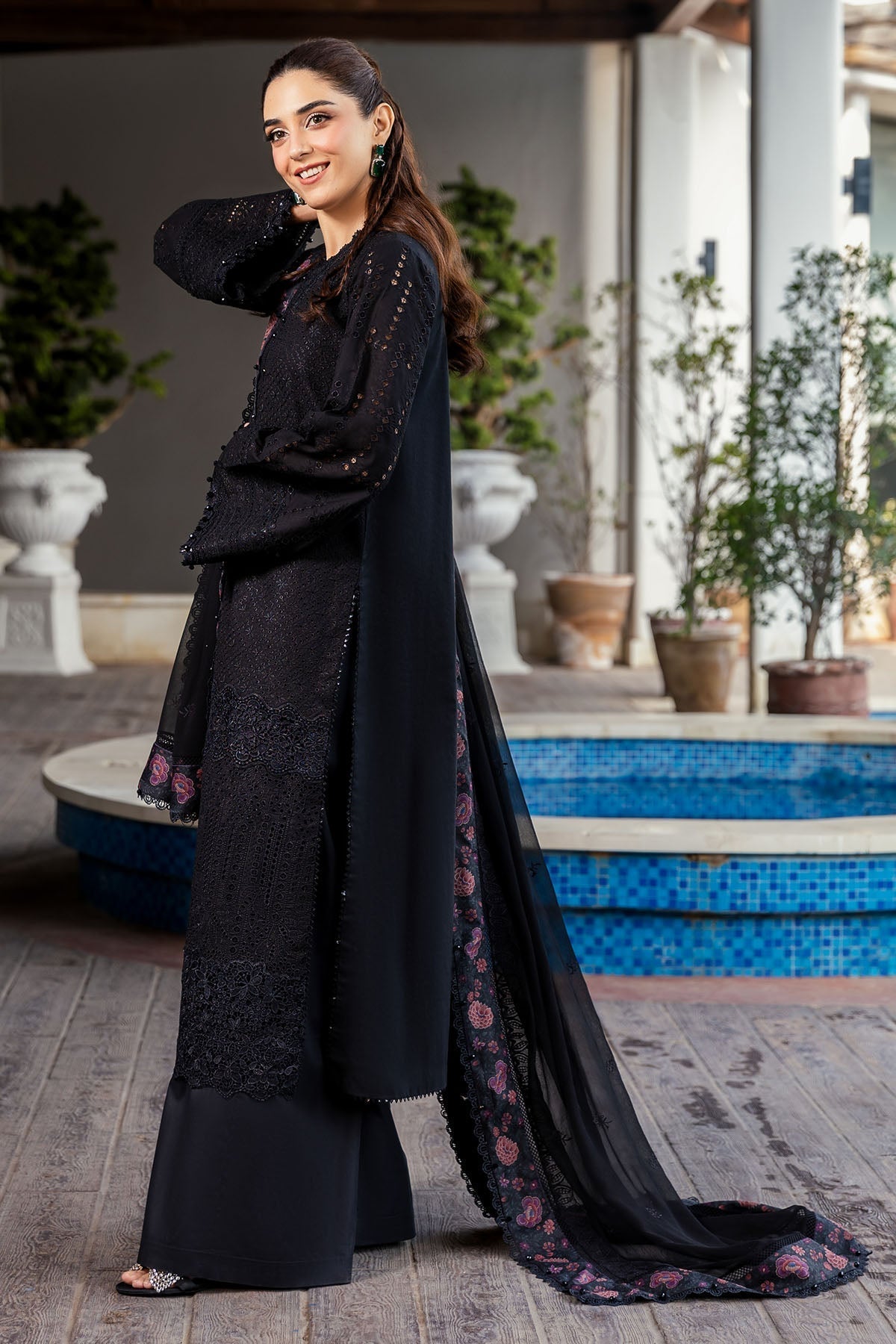 Motifz | Premium Lawn 25 | 5326-COURTNEY S Black Lawn