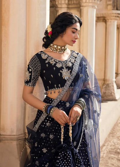 Mahum Asad | Gul Posh Luxury Formals 23 | Aaraish - Pakistani Designer Dress - by Mahum Asad | Type: Formal - 100% Original at Saira Sultan