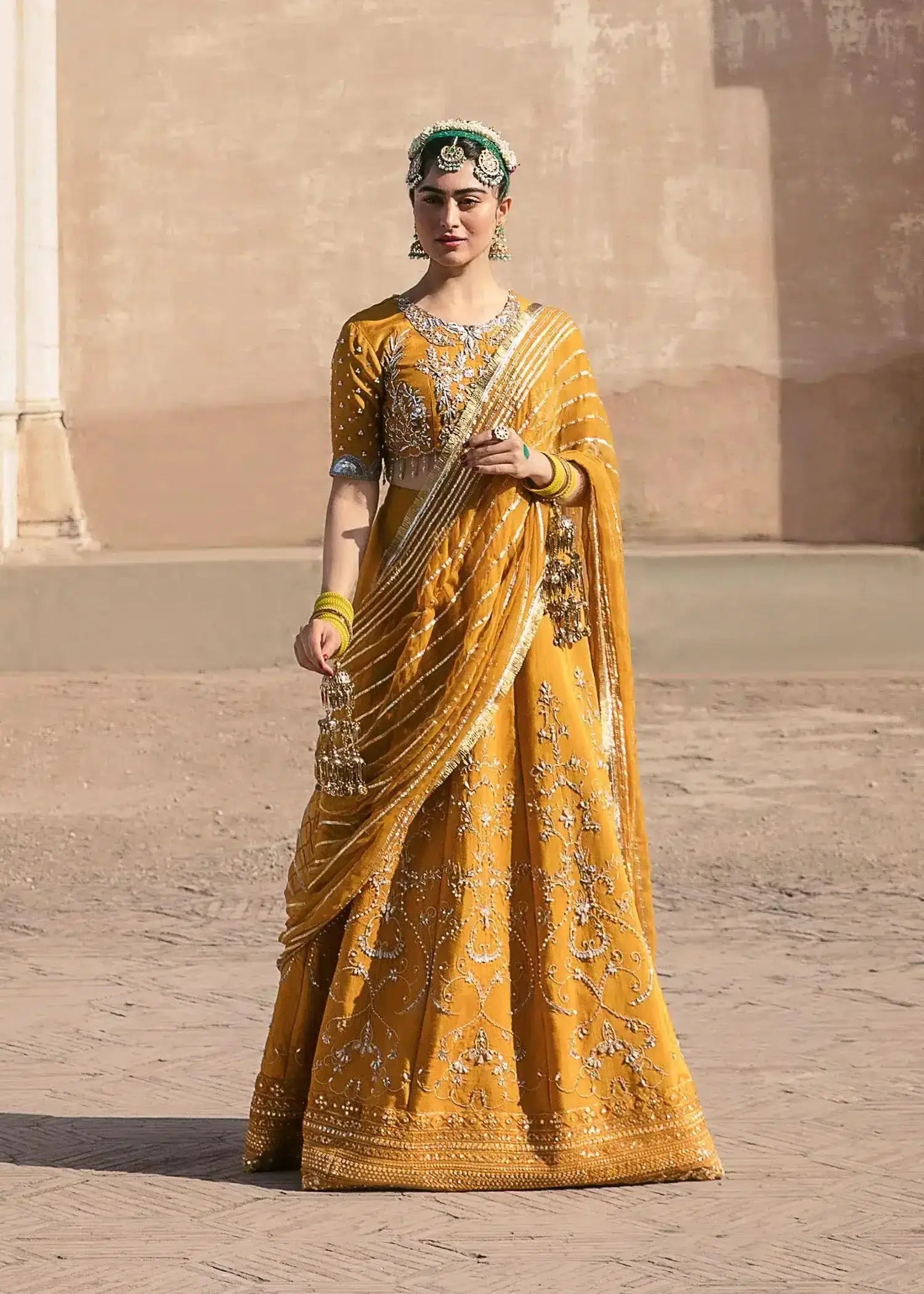 Mahum Asad | Gul Posh Luxury Formals 23 | Nazneen - Pakistani Designer Dress - by Mahum Asad | Type: Bridal - 100% Original at Saira Sultan
