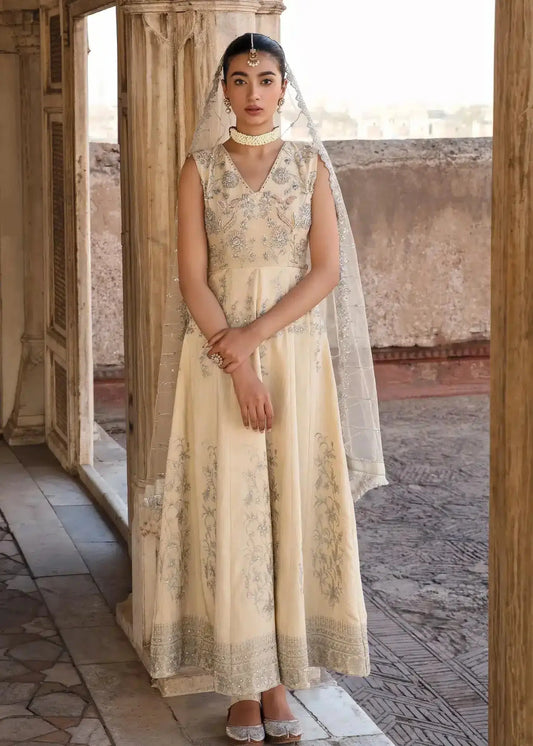 Mahum Asad | Gul Posh Luxury Formals 23 | Bahaar - Pakistani Designer Dress - by Mahum Asad | Type: Formal - 100% Original at Saira Sultan