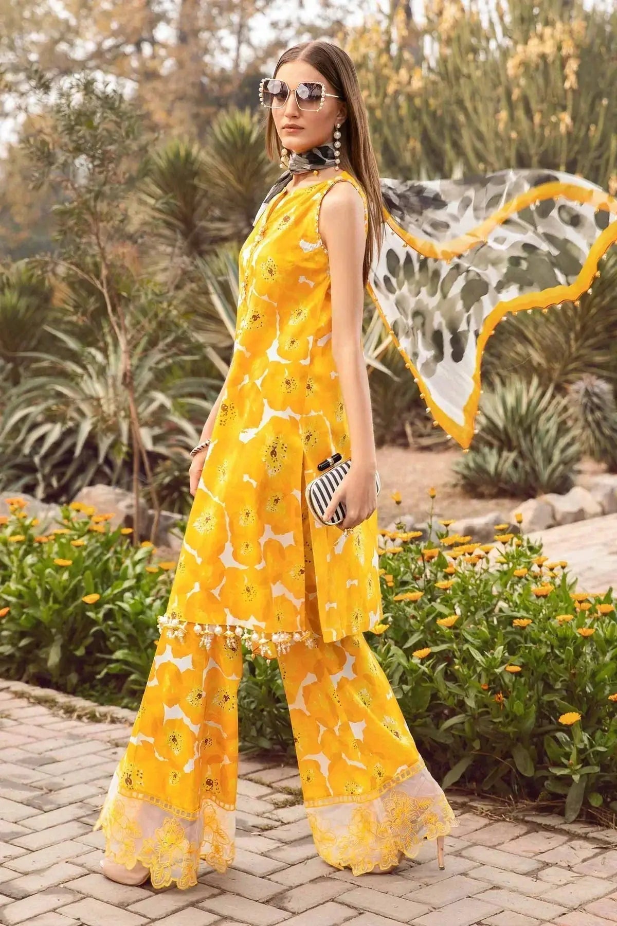 Maria B | M Prints Spring 24 | MPT-2112-B - Pakistani Designer Dress - by Maria B | Type: Luxury - 100% Original at Saira Sultan