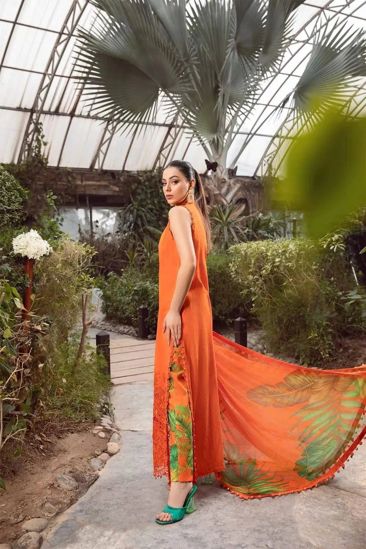 Maria B | M Prints Spring 24 | MPT-2101-A - Pakistani Designer Dress - by Maria B | Type: Luxury - 100% Original at Saira Sultan
