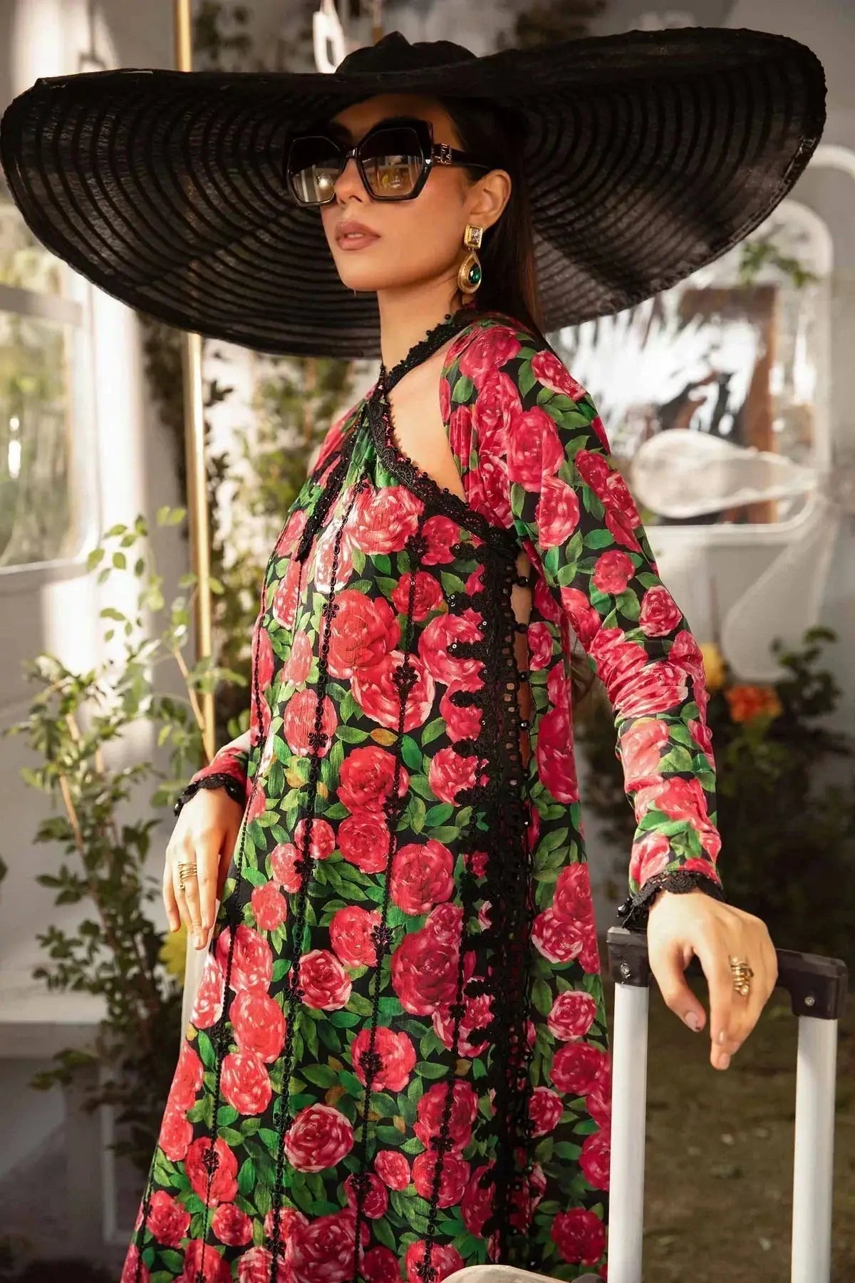 Maria B | M Prints Spring 24 | MPT-2106-B - Pakistani Designer Dress - by Maria B | Type: Luxury - 100% Original at Saira Sultan