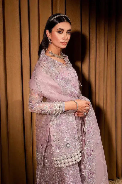 Maria Osama Khan | Dastaan Festive Formals 23 | Sona - Pakistani Designer Dress - by Maria Osama Khan | Type: Bridal - 100% Original at Saira Sultan
