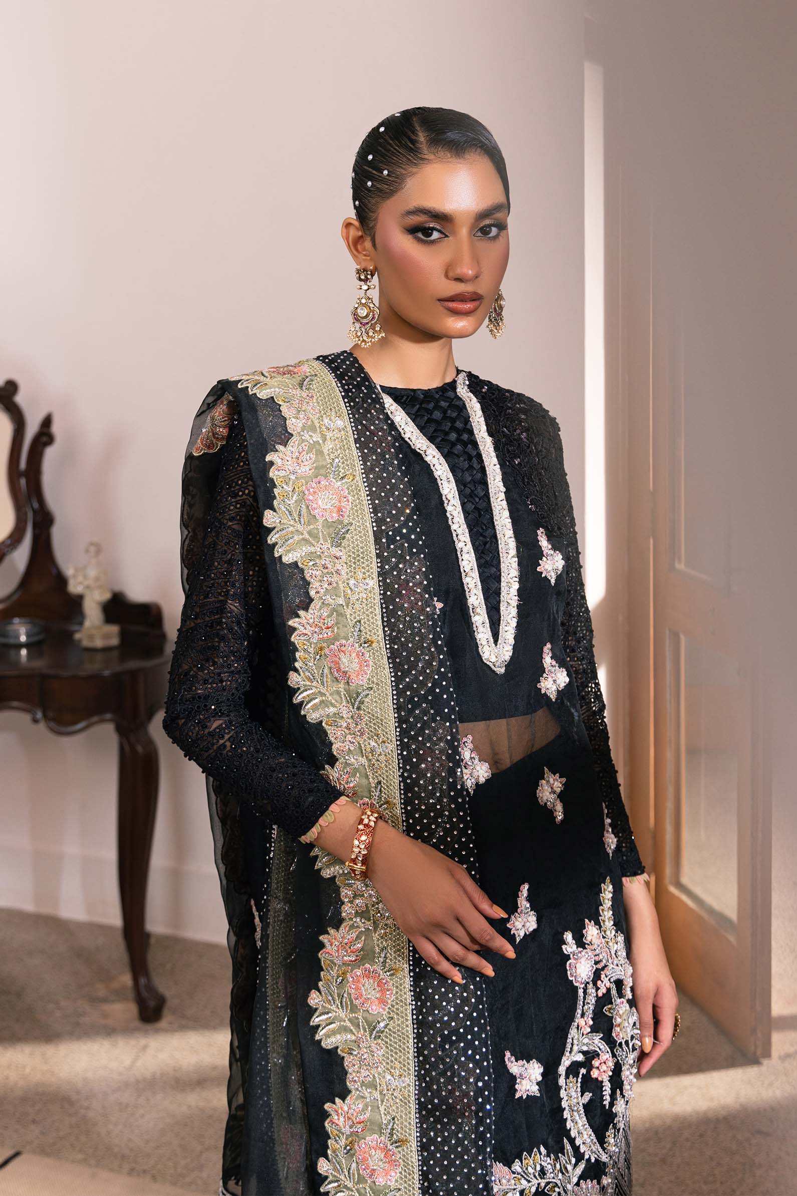 Maryam Hussain | Marwa Luxury Formals 24 | Sitara - Pakistani Designer Dress - by Maryam Hussain | Type: Ladies Clothes - 100% Original at Saira Sultan