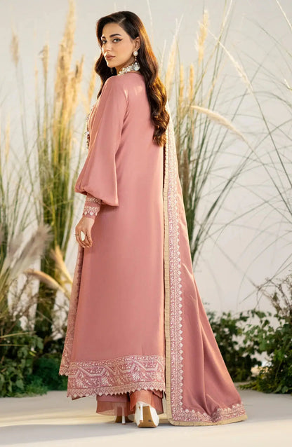 Maryum N Maria | Shehr Bano Winter 23 | DILREET MW23552 - Pakistani Designer Dress - by Maryum N Maria | Type: Luxury - 100% Original at Saira Sultan