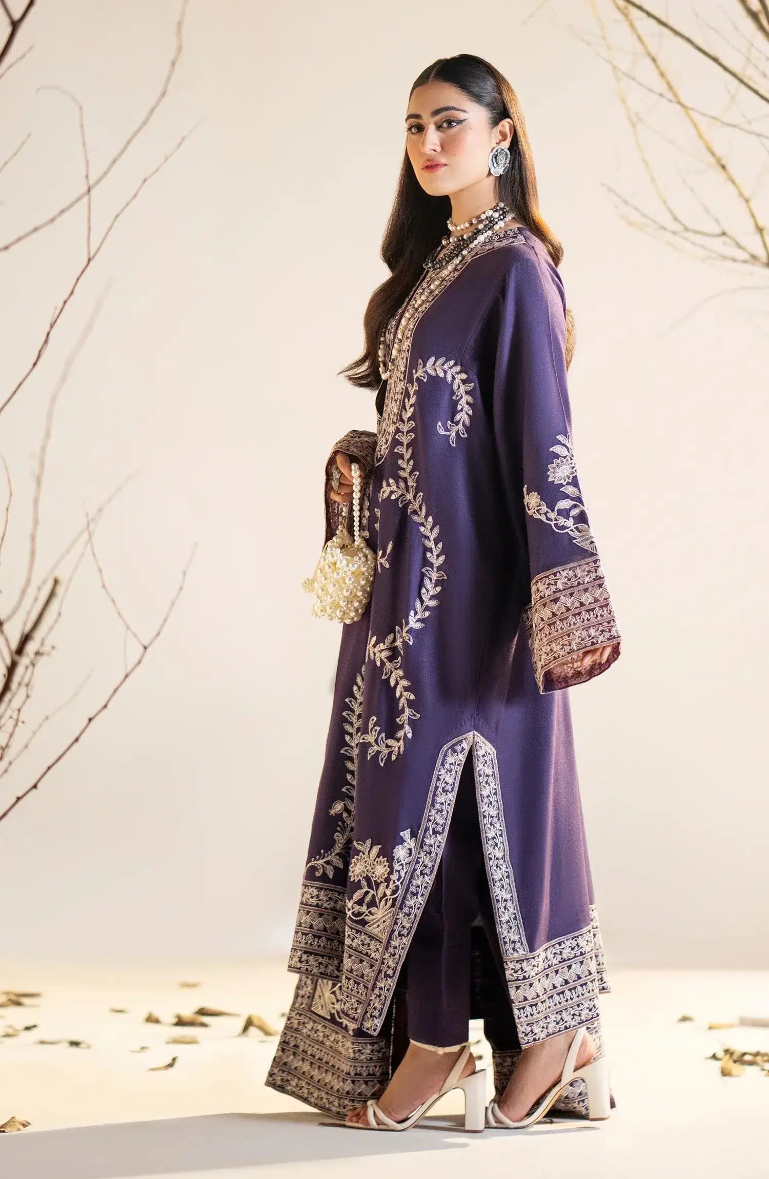 Maryum N Maria | Shehr Bano Winter 23 | - Pakistani Designer Dress - by Maryum N Maria | Type: Luxury - 100% Original at Saira Sultan