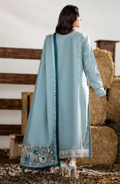 Maryum N Maria | Shehr Bano Winter 23 | PREET MW23557 - Pakistani Designer Dress - by Maryum N Maria | Type: Luxury - 100% Original at Saira Sultan