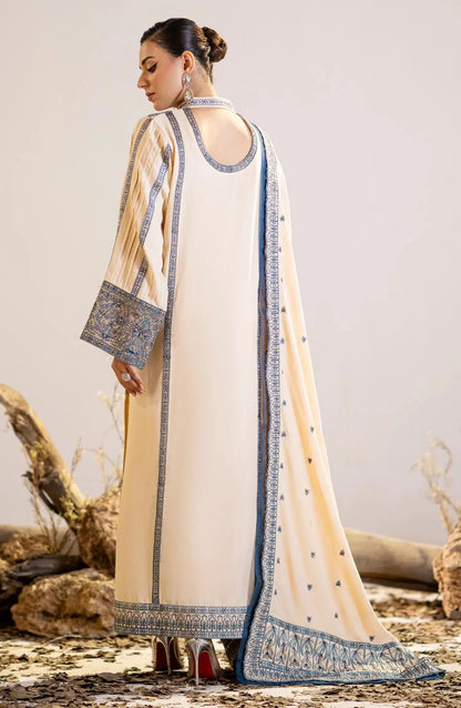 Maryum N Maria | Shehr Bano Winter 23 | DALBIR MW23559 - Pakistani Designer Dress - by Maryum N Maria | Type: Luxury - 100% Original at Saira Sultan