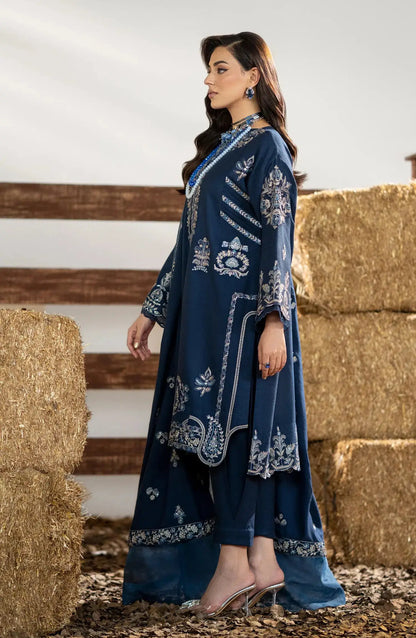 Maryum N Maria | Shehr Bano Winter 23 | BIRVA MW23551 - Pakistani Designer Dress - by Maryum N Maria | Type: Luxury - 100% Original at Saira Sultan