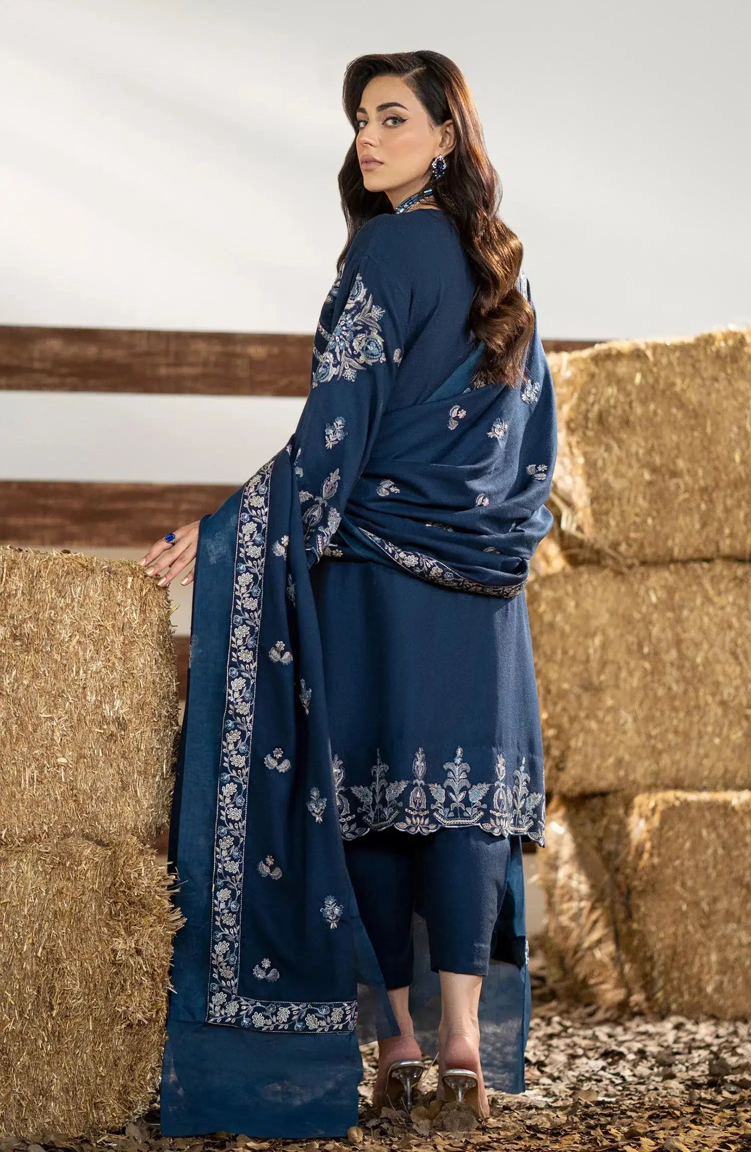Maryum N Maria | Shehr Bano Winter 23 | BIRVA MW23551 - Pakistani Designer Dress - by Maryum N Maria | Type: Luxury - 100% Original at Saira Sultan